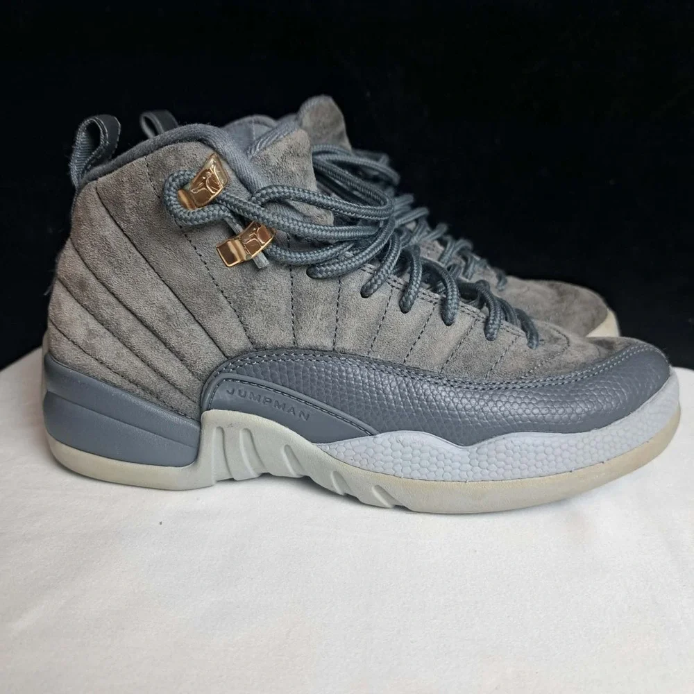 Nike Air Jordan 12 XII Retro GS Grey Wolf 153265-005 Youth Size 4.5 Y Suede